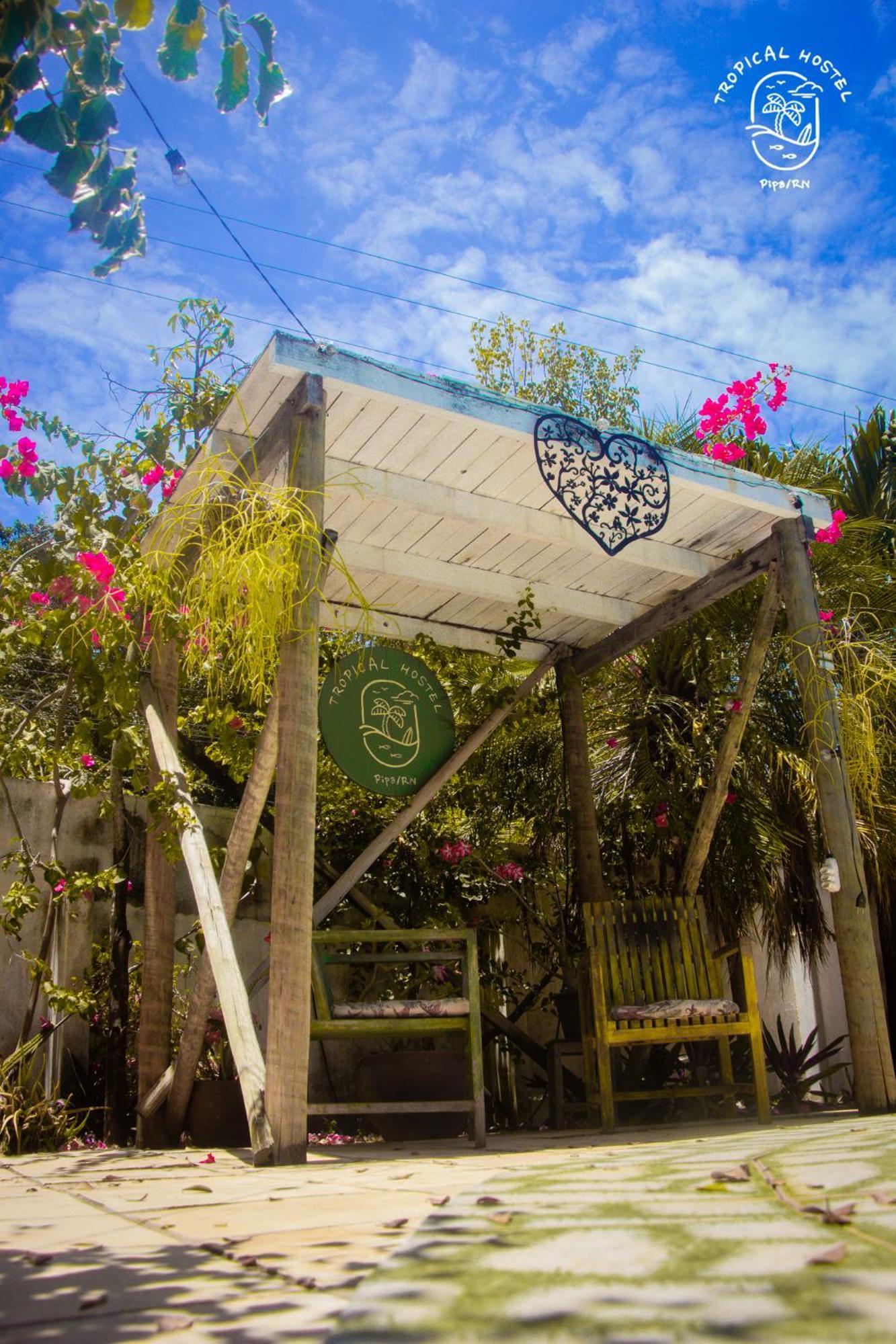 Tropical Hostel Praia de Pipa Exterior foto